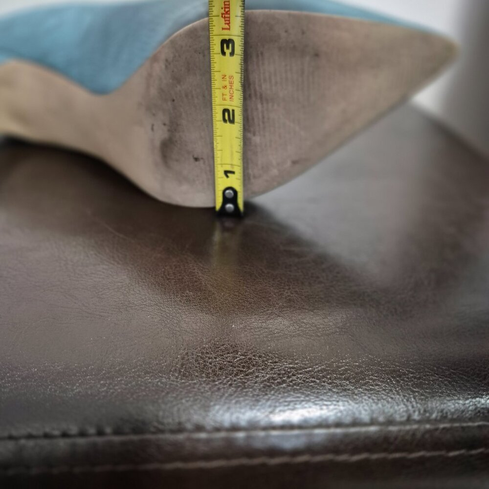 Blue Pumps - Picture 8 of 8